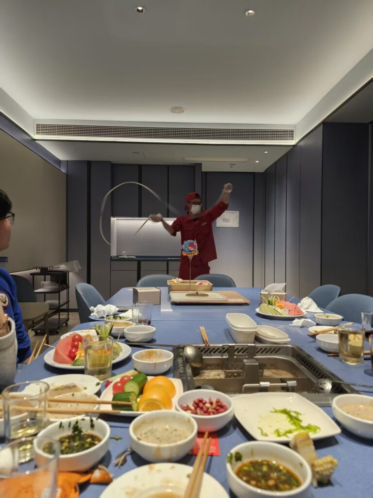 하이디라오 생면 퍼포먼스